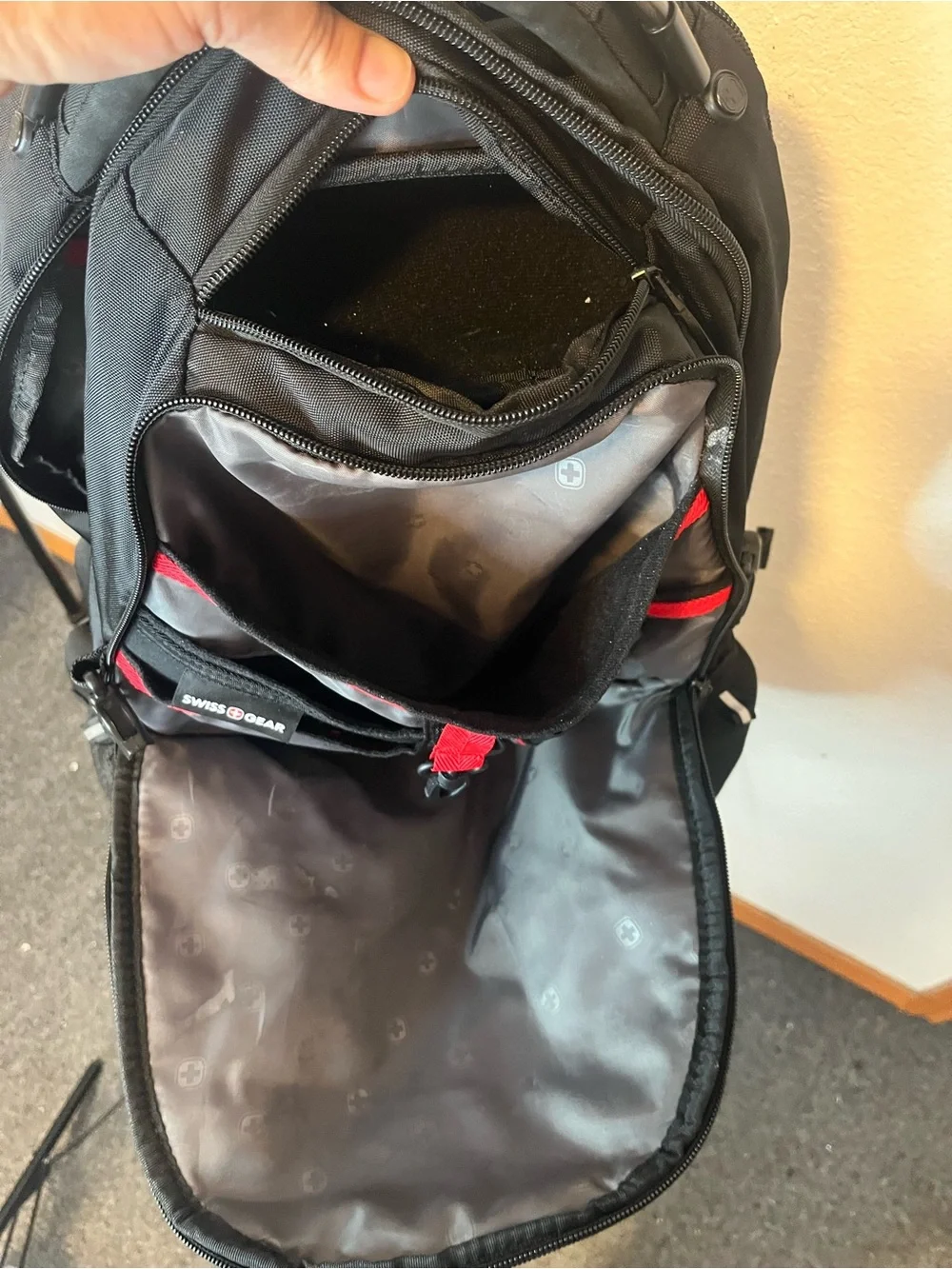 SwissGear Black and Red Logo Travel Backpack Excellent condition